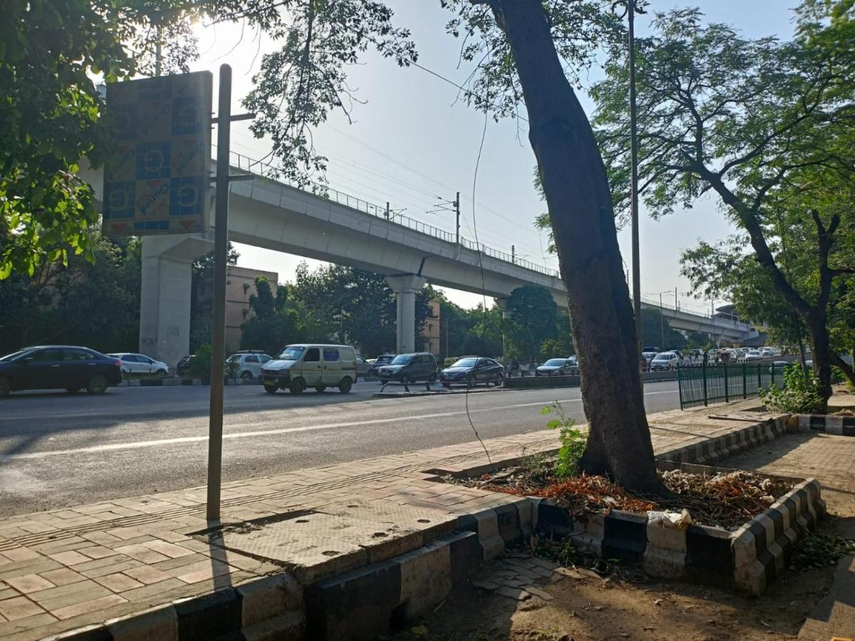 Cosy Grand, Chanakyapuri By The Cosy Hotels New Delhi Bagian luar foto