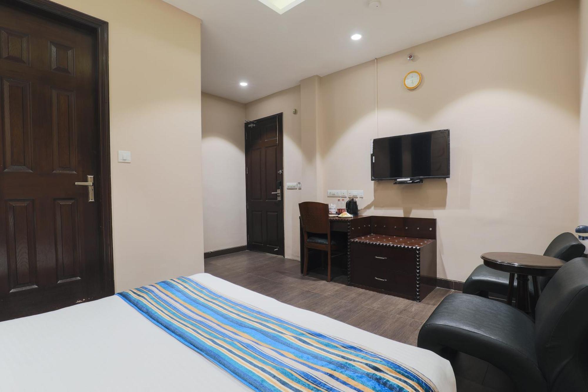 Cosy Grand, Chanakyapuri By The Cosy Hotels New Delhi Bagian luar foto