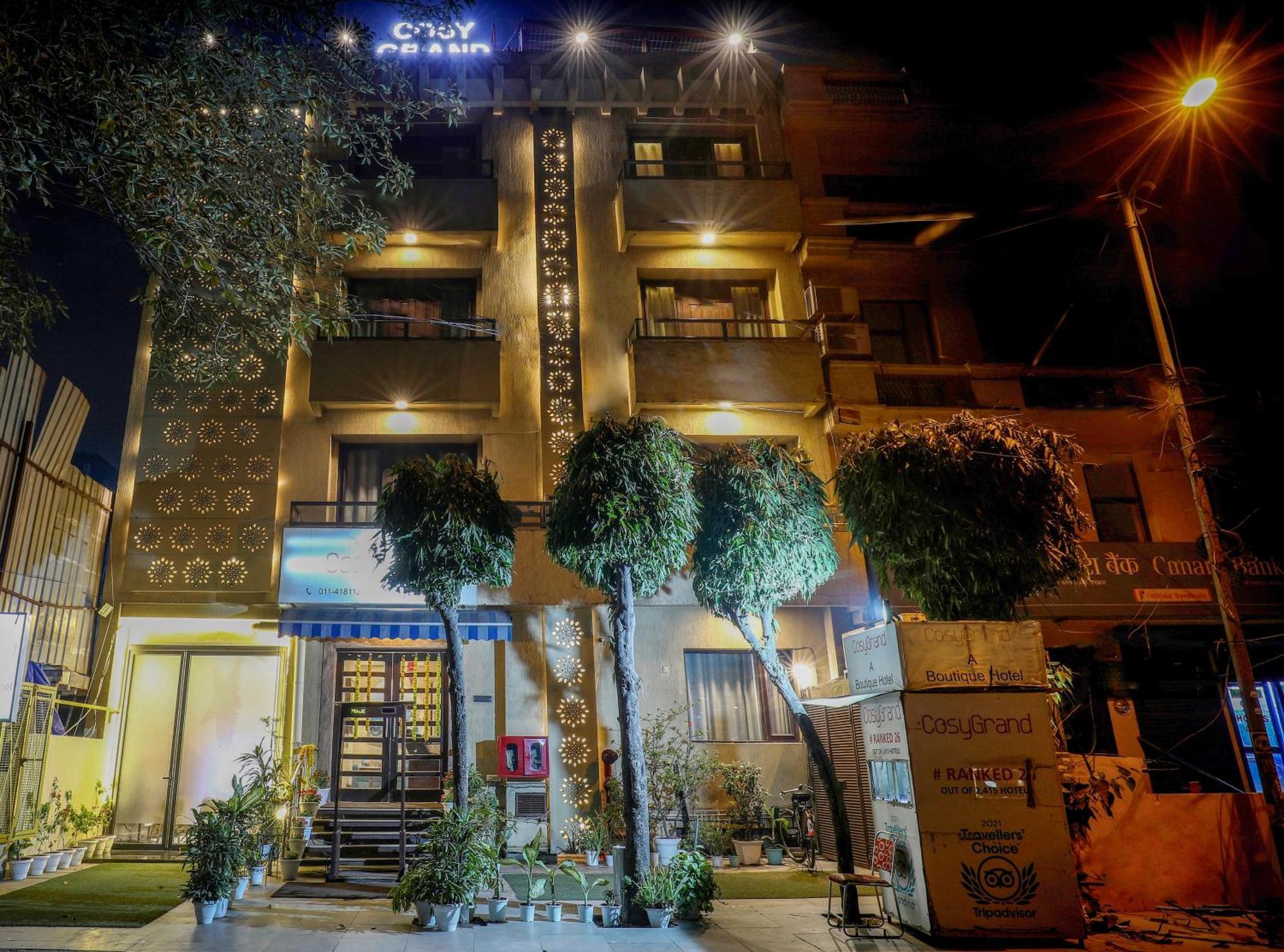 Cosy Grand, Chanakyapuri By The Cosy Hotels New Delhi Bagian luar foto