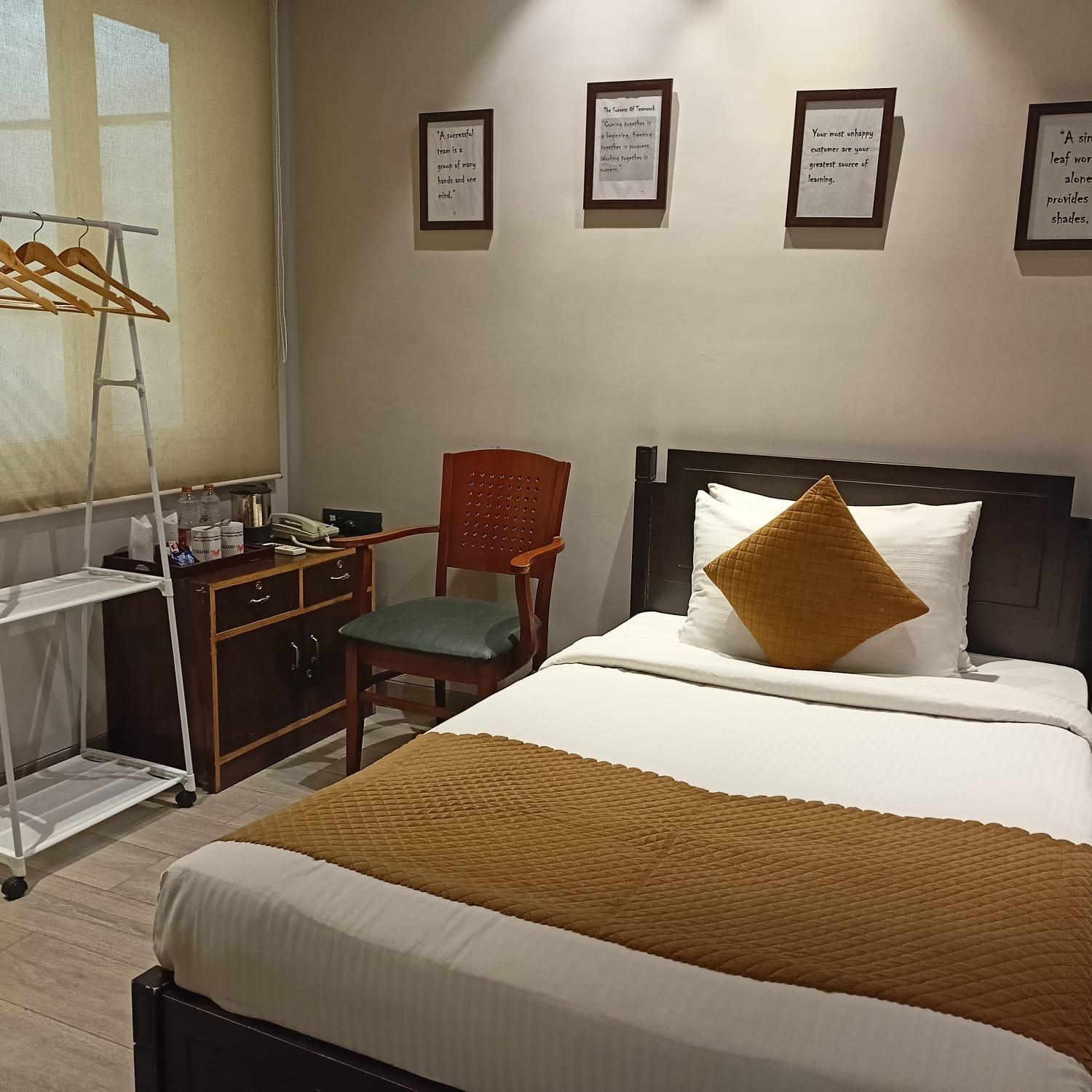 Cosy Grand, Chanakyapuri By The Cosy Hotels New Delhi Bagian luar foto