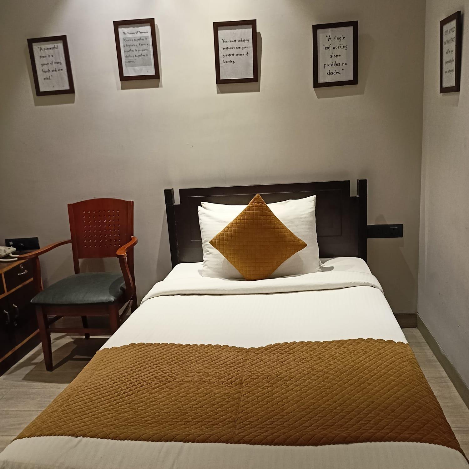 Cosy Grand, Chanakyapuri By The Cosy Hotels New Delhi Bagian luar foto